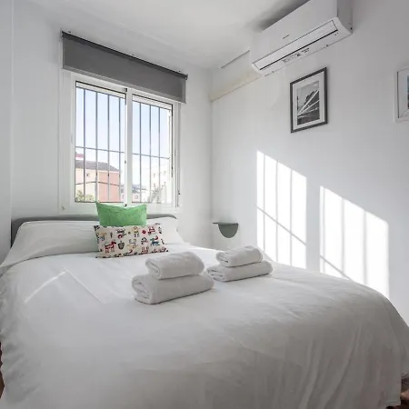 Elegante Apt Luminoso Y Tranquilo De 2 Hab Sevilla Wifi-Ful Parking Inc Exterior photo