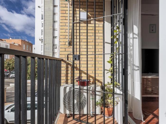Elegante Luminoso Y Tranquilo De 2 Hab Wifi-ful Parking Inc Appartement